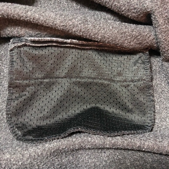 🔥 LAST CHANCE 🔥
Old Navy Pullover w/ Zipper - Picture 5 of 13